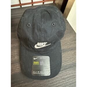Baby/infant black Nike cap/ baseball cap
